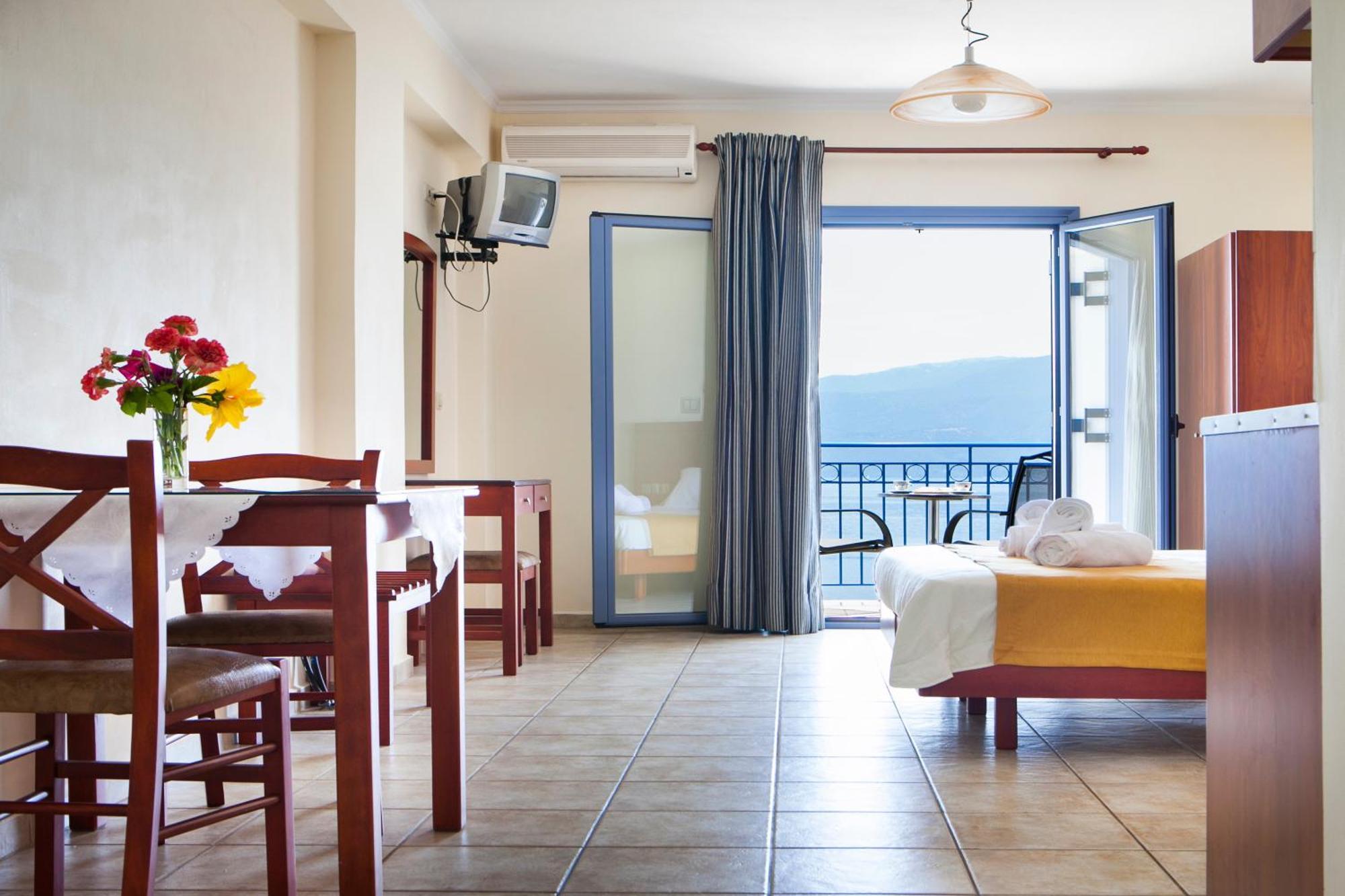 Olive Bay Hotel Agia Efimia Værelse billede