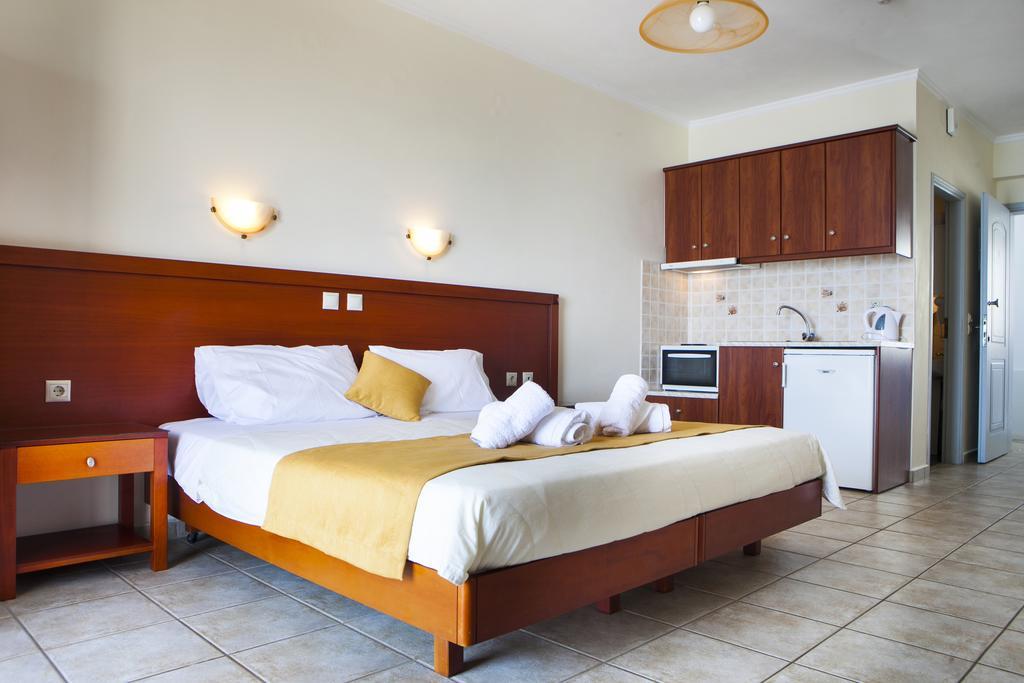 Olive Bay Hotel Agia Efimia Værelse billede